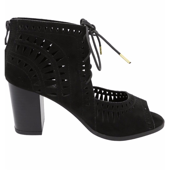 🆕Cassie | Black Laser Cut Booties - Picture 3 of 5